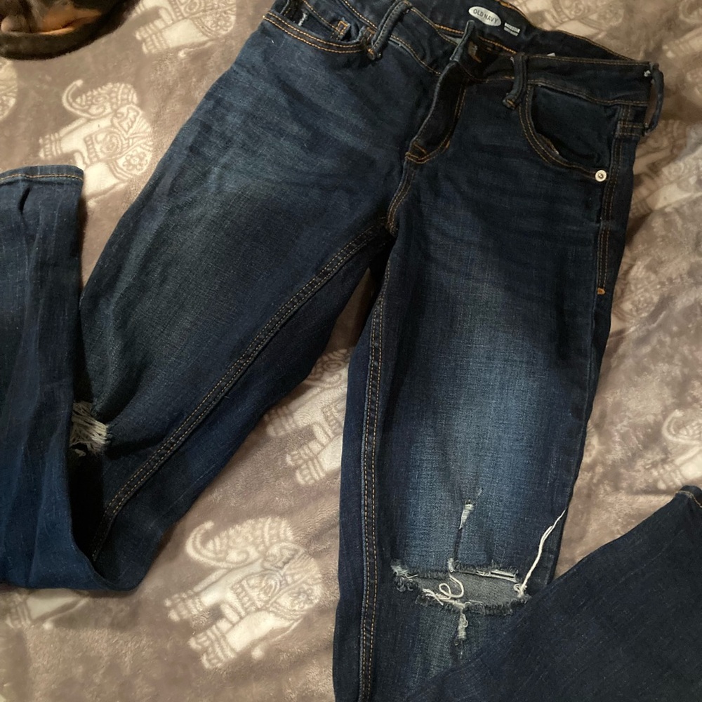 ripped blue skinny jeans